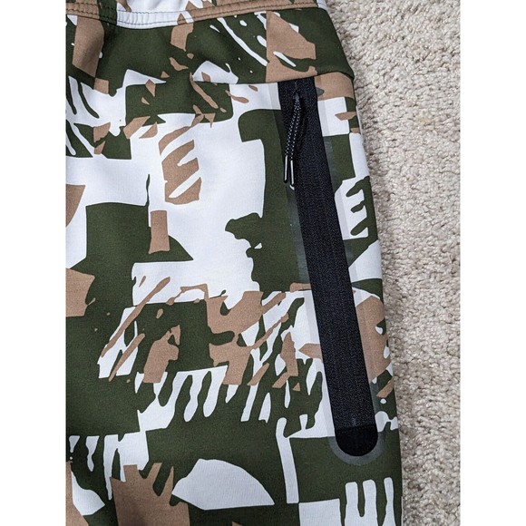 Nike Sportswear Tech Fleece Camo Jogger DM6472-072 Men Size Medium NWT - Picture 4 of 5